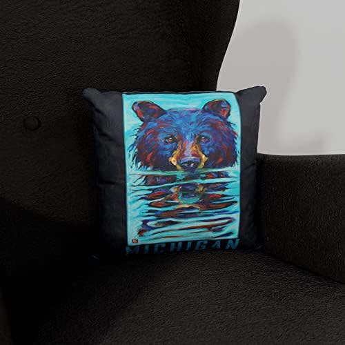 בד דוב רטוב של מישיגן זורק כרית לספה או לספה בבית ומשרד מציור שמן מאת האמן קארי להר 18 x 18.
