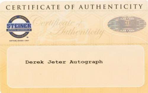 דרק ג'טר חתום על משחק אותנטי 2007 השתמש בבסיס שני Steiner COA - משחק חתימה MLB משומש בבסיסים