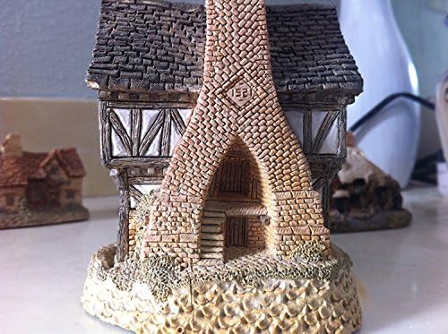 בית מנור טיודור מאת דייוויד וינטר 1981