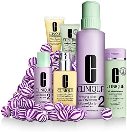 Clinique Skin Home & Away 3 שלבים סט מתנות לטיפול בעור - קרם לחות שונה באופן דרמטי, מבהיר קרם, סבון פנים נוזלי - סוגי