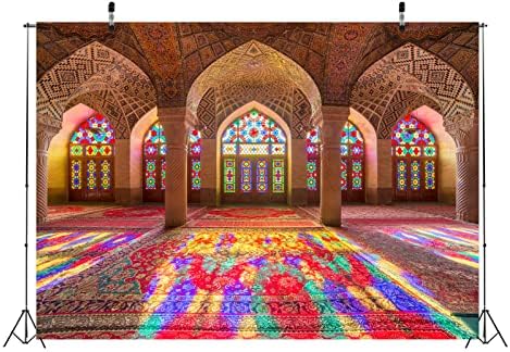 בלקו 5 על 3 רגל בד בציר ימי הביניים ארמון מרוקאי רקע ורוד מסגד אולם גדול רקע עמודות עם קשתות צבעוני שטיח מוכתם זכוכית דלת חלון