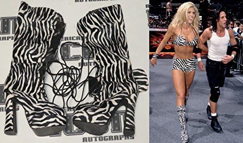 טורי ווילסון חתום על טבעת WCW שחוק מגפיים משומשים באס בקט COA WWE WWE היאבקות - ההיאבקות החתימה של פריטים שונים