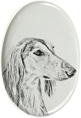 סלוקי, מצבה סגלגלה מאריחי קרמיקה עם תמונה של כלב